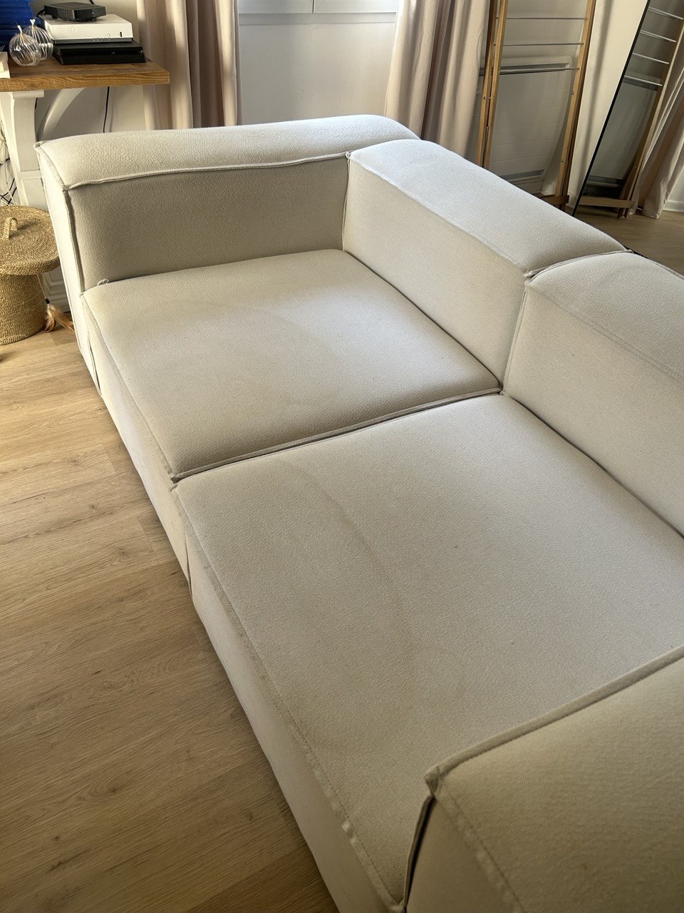 Avant nettoyage : Canapé beige